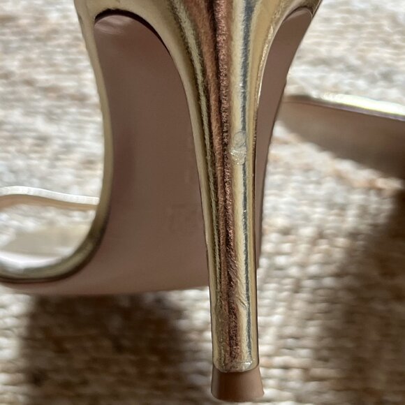 GIANVITO ROSSI Milano Gold Leather Portofino 105 Ankle Strap Heels - Picture 10 of 10